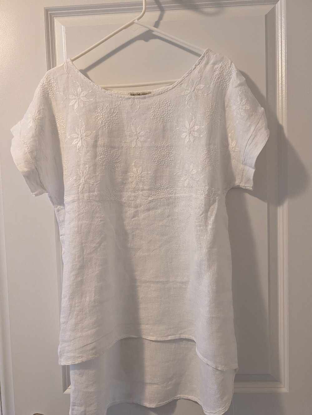 Terzo Milleñnio Made In Italy Linen Embroidered Top M